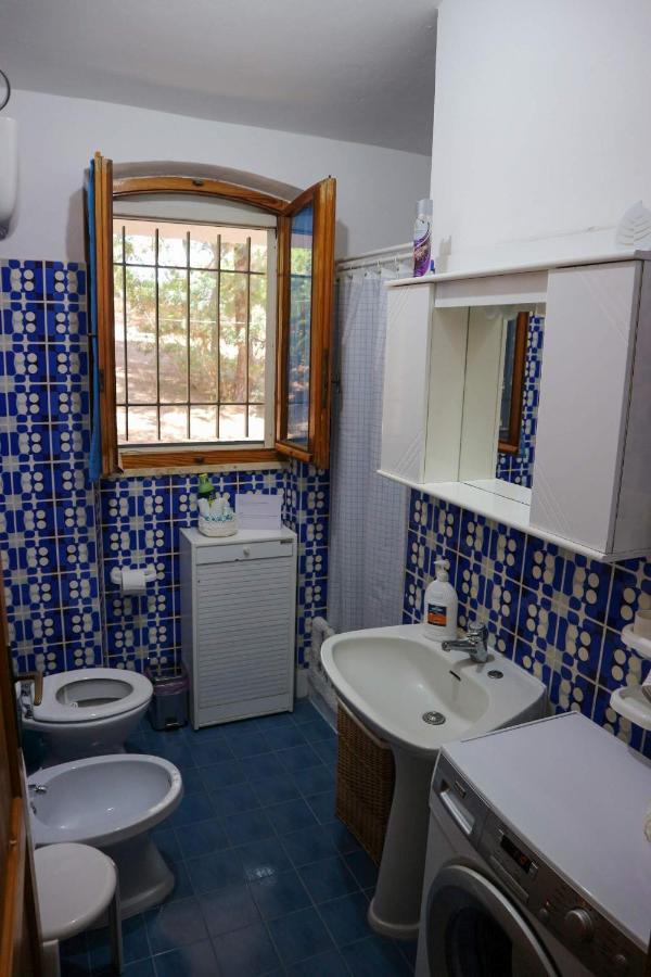 Villa Buonumore Porto Pino Eksteriør billede